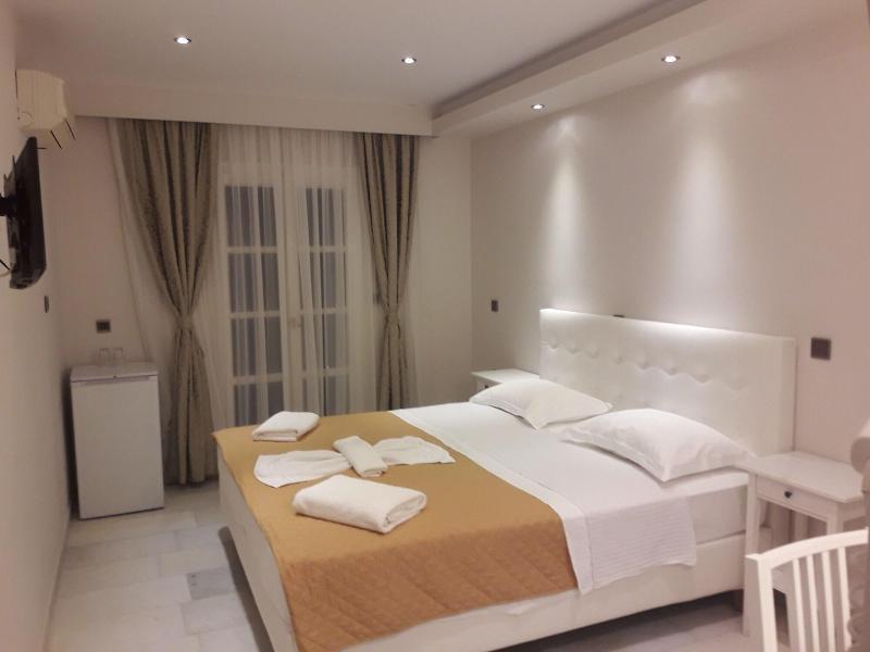Hotel Sagterra Naxos City Exterior foto